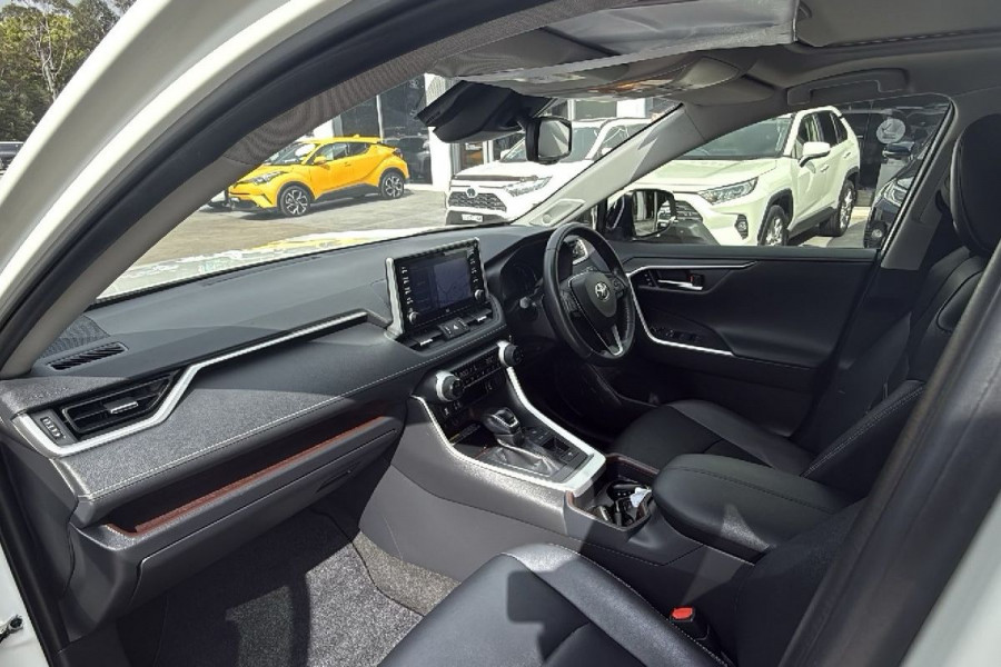 2020 Toyota RAV4 AXAH52R Cruiser SUV Image 33