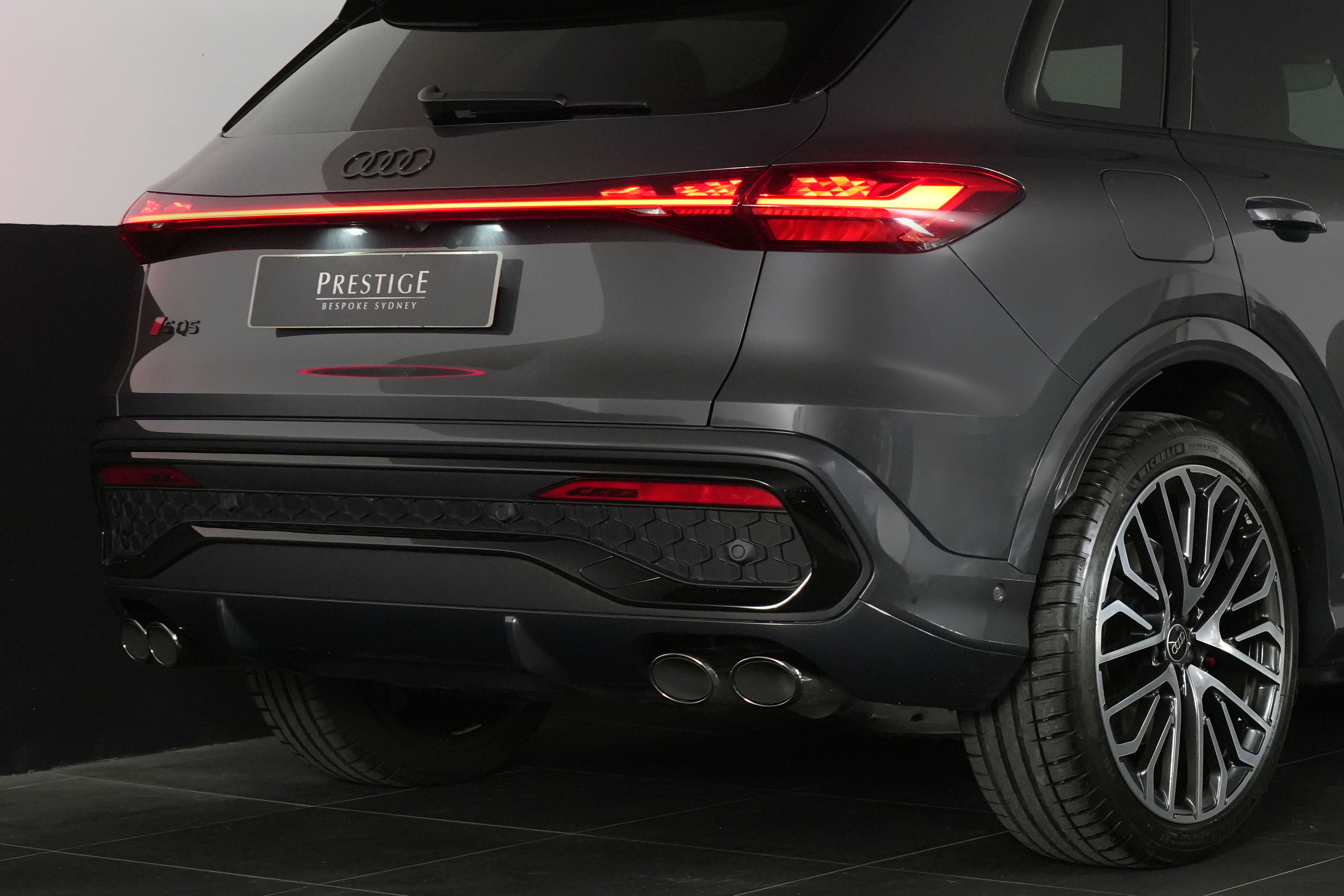 2025 Audi SQ5 GU  SUV Image 21