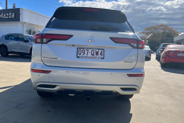 2023 Mitsubishi Outlander ZM Exceed Tourer SUV Image 6