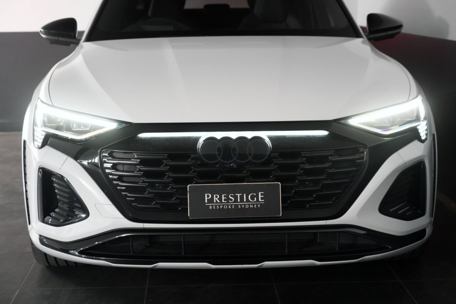 2024 Audi SQ8  GE e-tron SUV Image 19