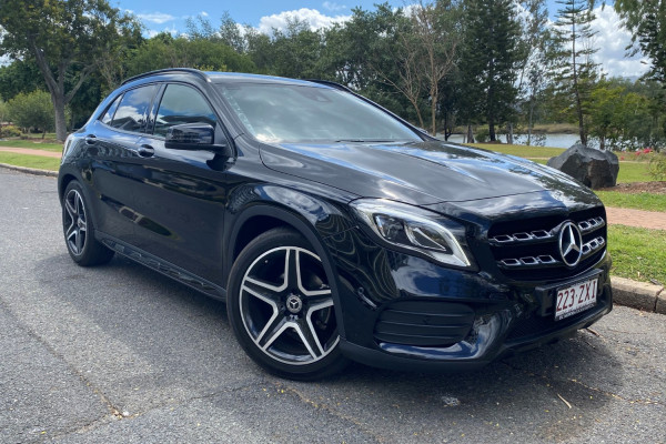 Mercedes-Benz Gla-class GLA180 X1