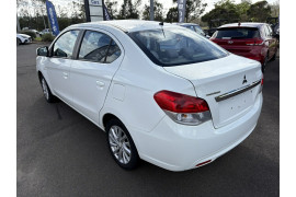 2014 MY15 Mitsubishi Mirage LA ES Sedan