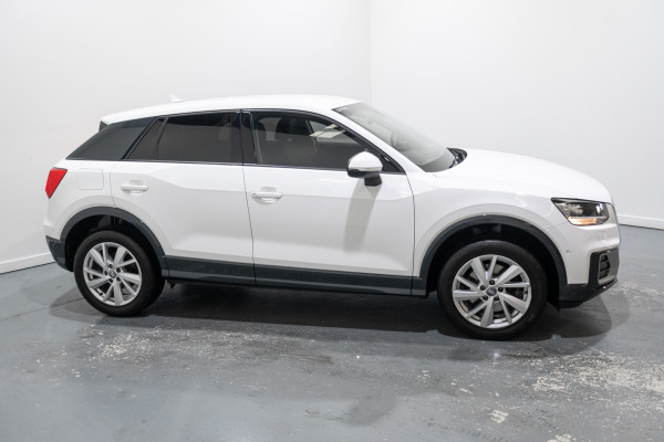 2017 Audi Q2 design SUV image 6