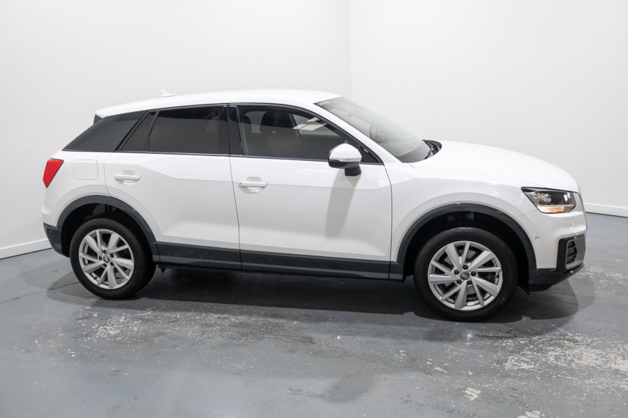 2017 Audi Q2 design SUV