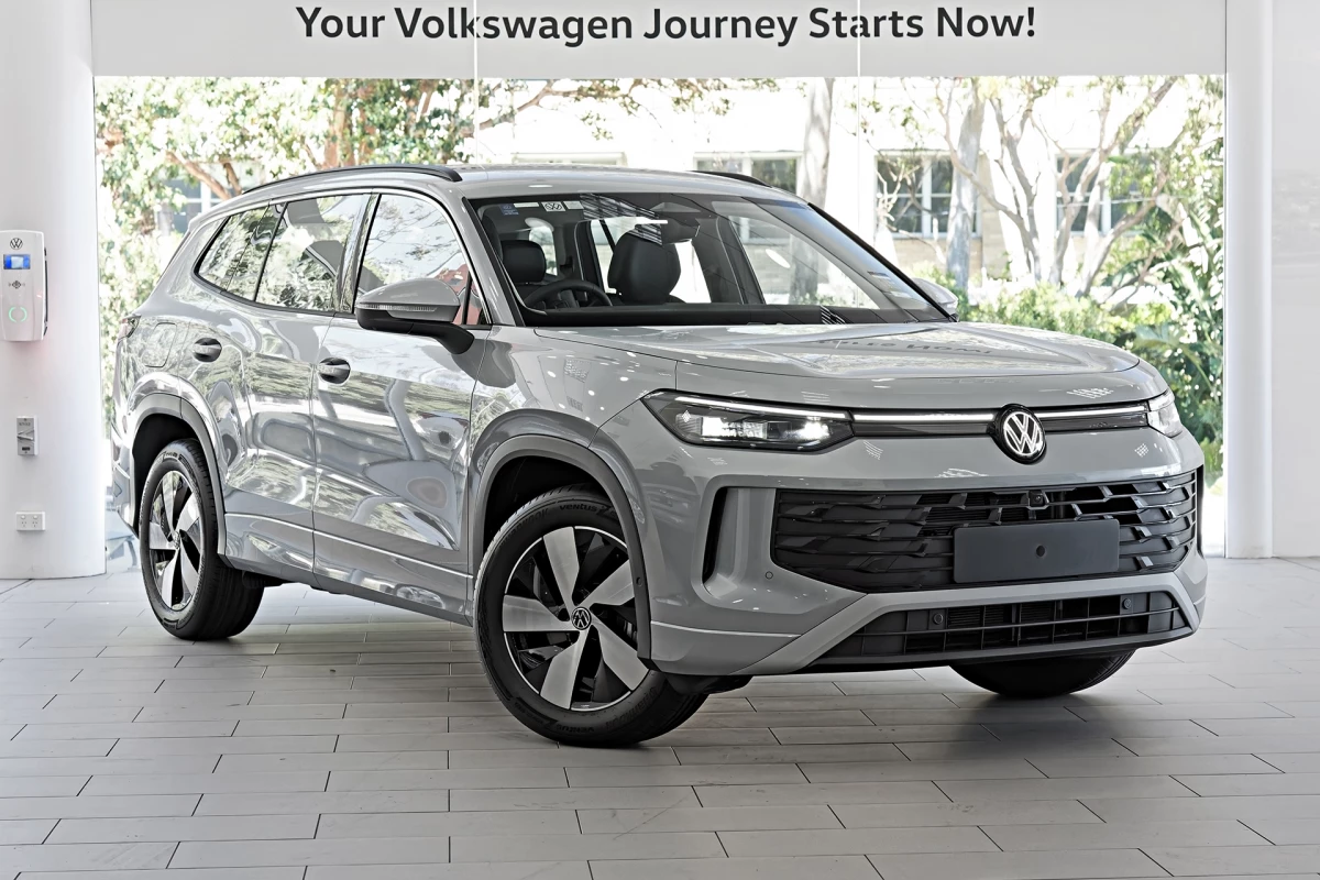 2025 Volkswagen Tayron R4 110TSI Life SUV