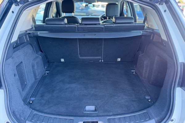 2018 MY19 Land Rover Discovery Sport L550 SD4 HSE SUV Image 16