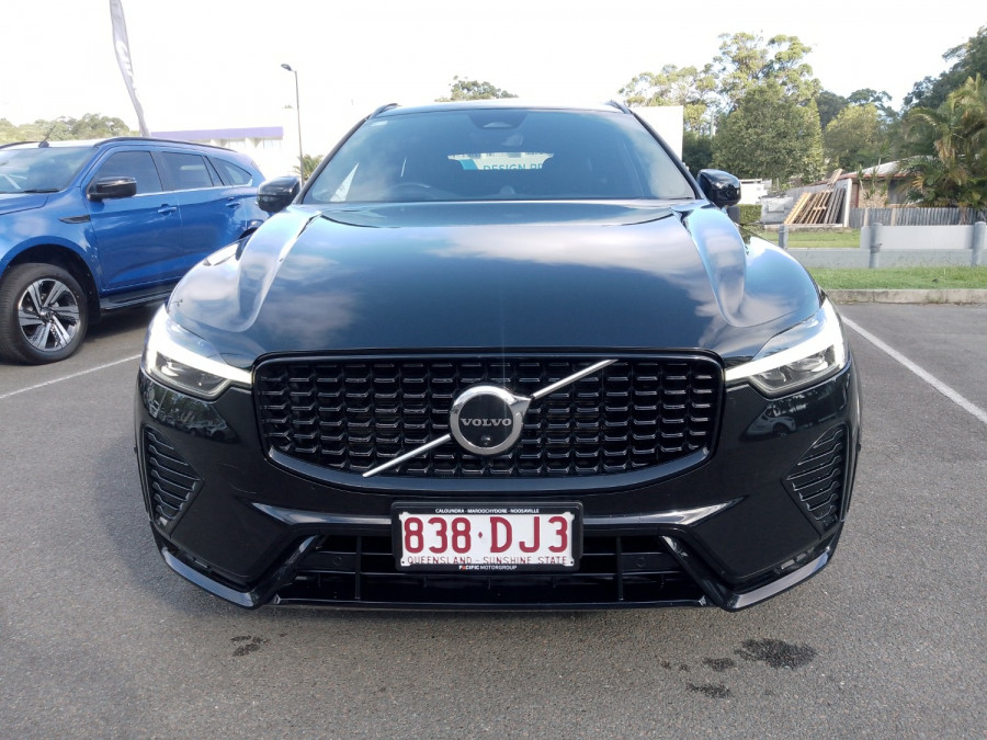 2021 MY22 Volvo XC60 UZ B6 R-Design SUV Image 3