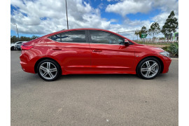 2016 MY17 Hyundai Elantra AD SR Sedan