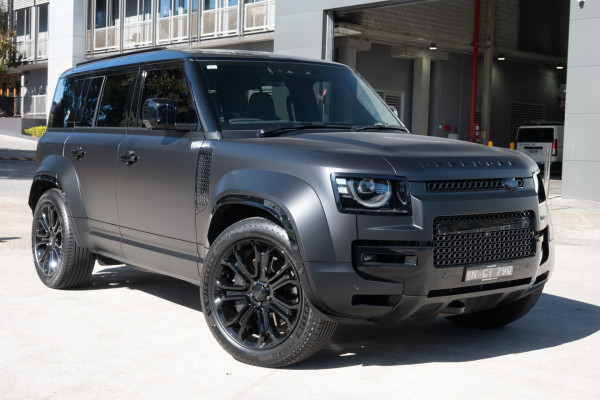 Land Rover Defender 110 P635 OCTA Black L663