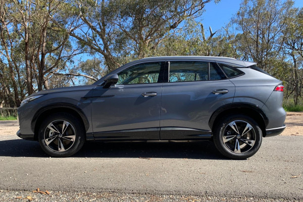 2025 MG HS AS33 Hybrid+ Excite SUV Image 6