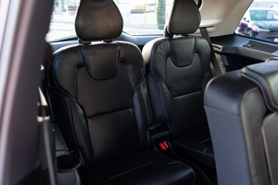 2025 MY26 Volvo XC90 L Series Ultra B5 Dark SUV Image 21