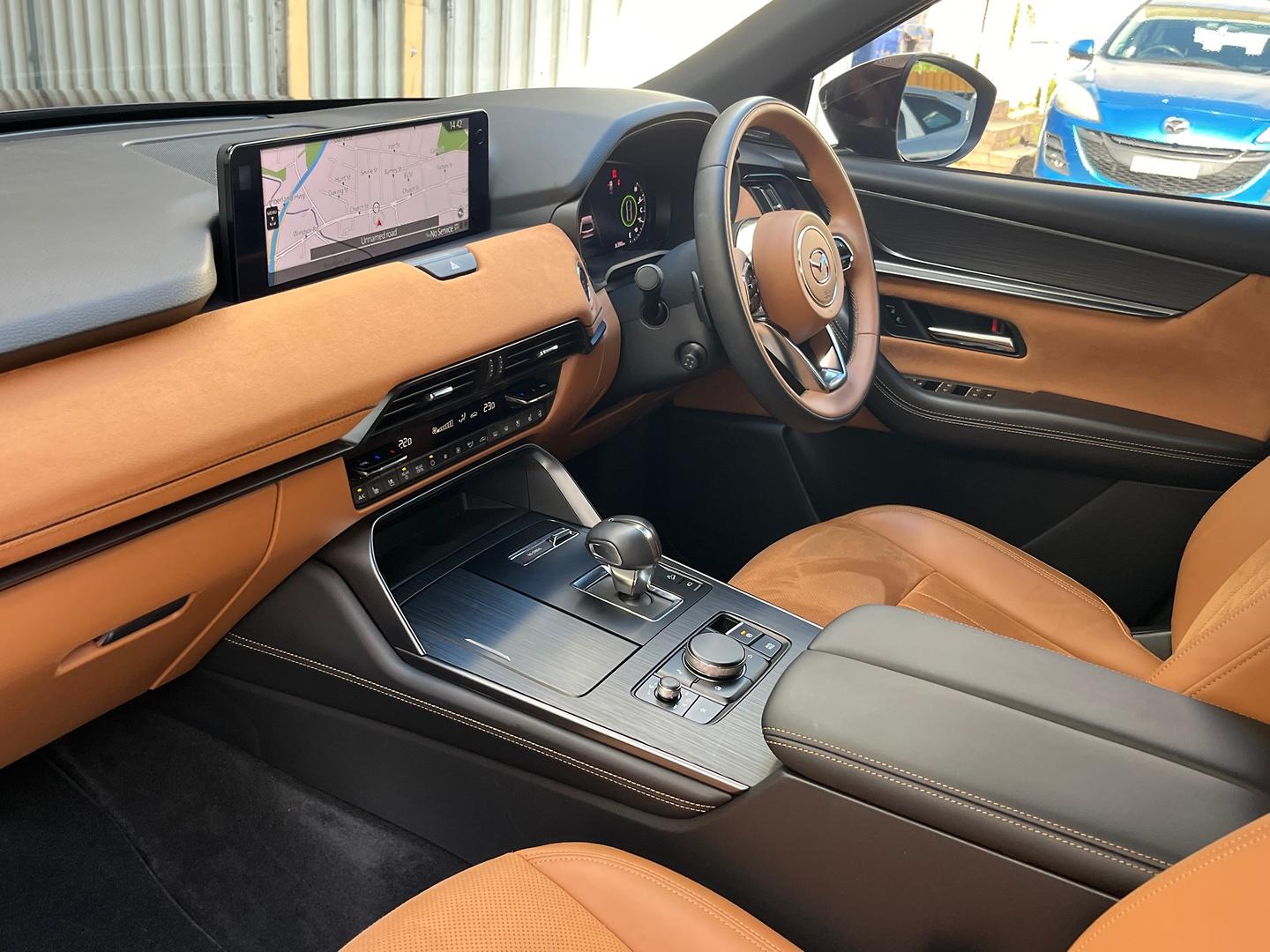 2024 Mazda CX-90 KK G50e Azami SUV Image 11