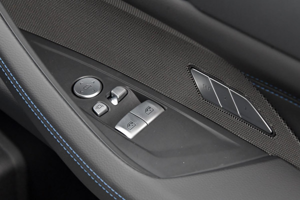 2026 BMW 4 Series G22 LCI 430i M Sport Coupe image 21