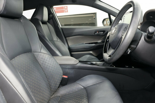 2022 Toyota C-HR ZYX10R Koba SUV Image 8