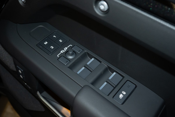 2026 Land Rover Defender L663 110 D350 X-Dynamic HSE SUV