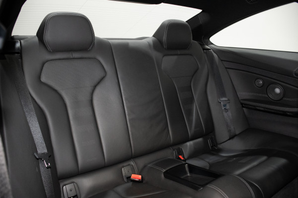 2016 BMW M4 Coupe Image 5