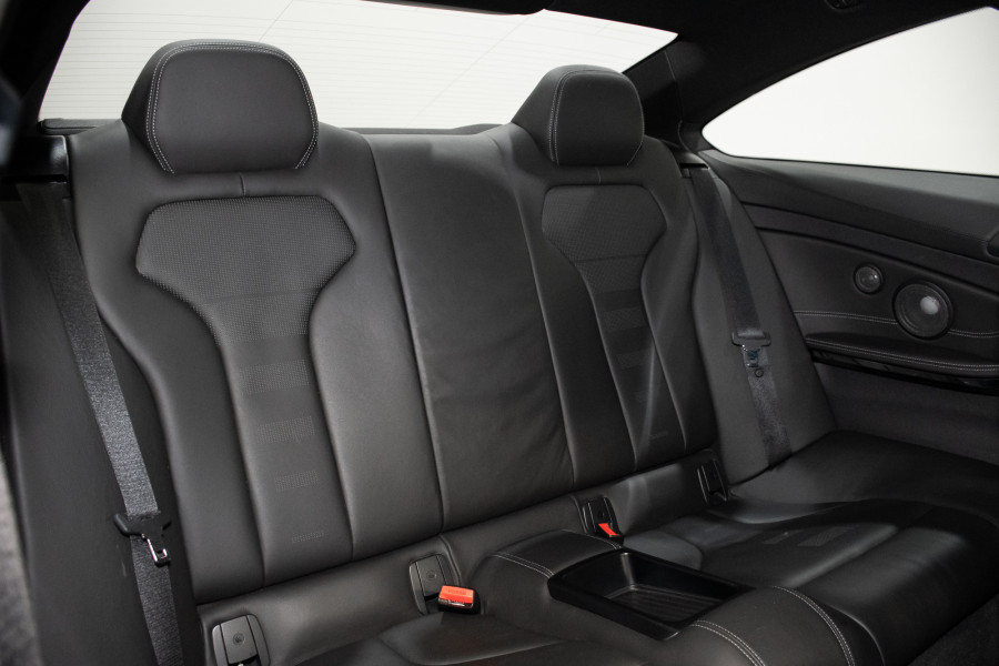 2016 BMW M4 Coupe Image 5