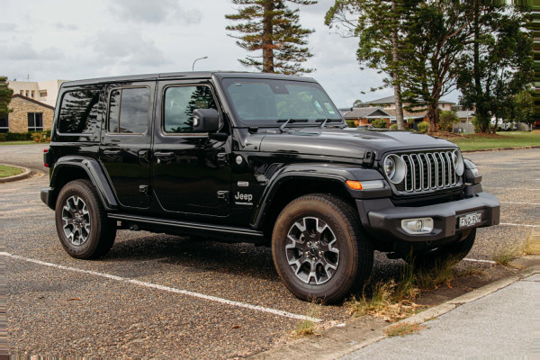 2023 MY24 Jeep Wrangler JL Unlimited Overland SUV