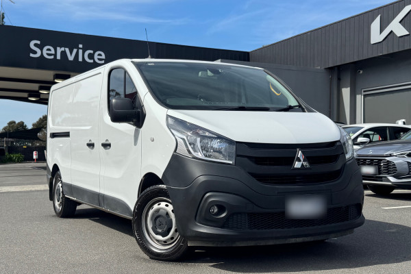 2022 Mitsubishi Express SN GLX+ Van Image 1
