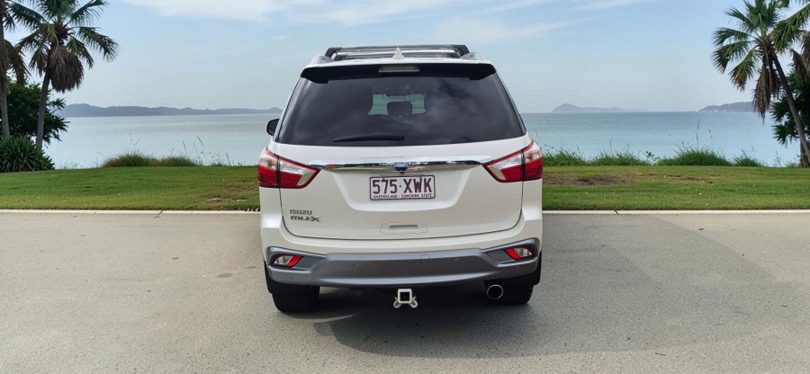 2018 Isuzu MU-X LS-T SUV Image 6