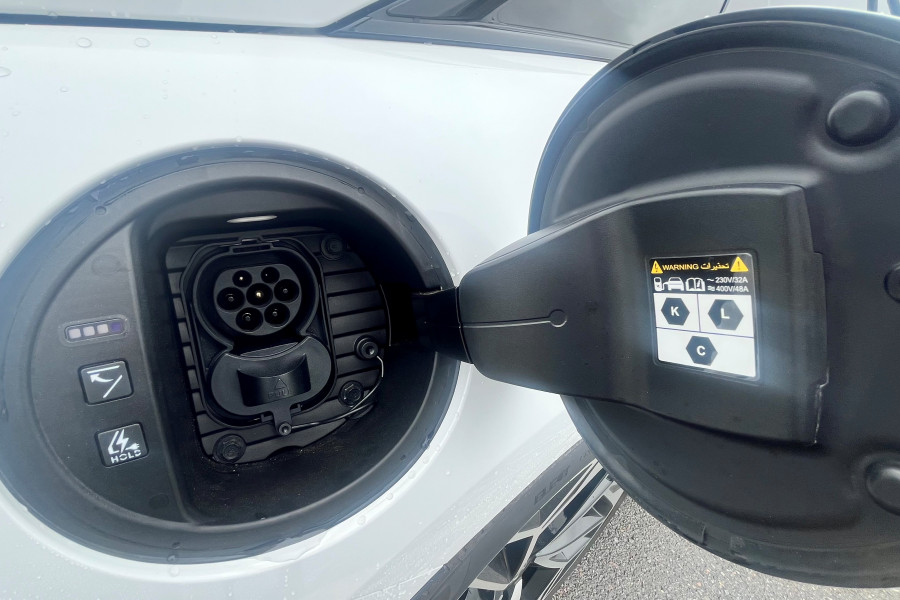 2023 Hyundai IONIQ 6 CE.V1 Epiq Sedan Image 17