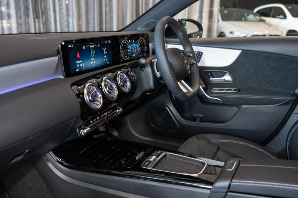 2025 Mercedes-Benz A-Class V177 A250 Sedan image 8