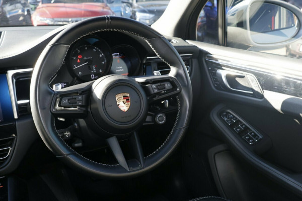 2022 MY23 Porsche Macan 95B T SUV Image 6