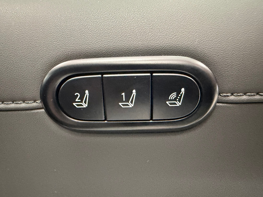 2026 Hyundai Palisade Calligraphy Black Ink SUV Image 25