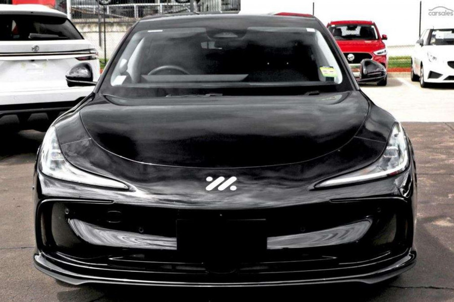 2026 MG IM5 P12L Performance Hatch Image 2