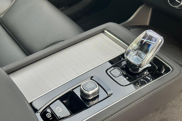 2026 Volvo XC90 L Series Black Edition SUV Image 12