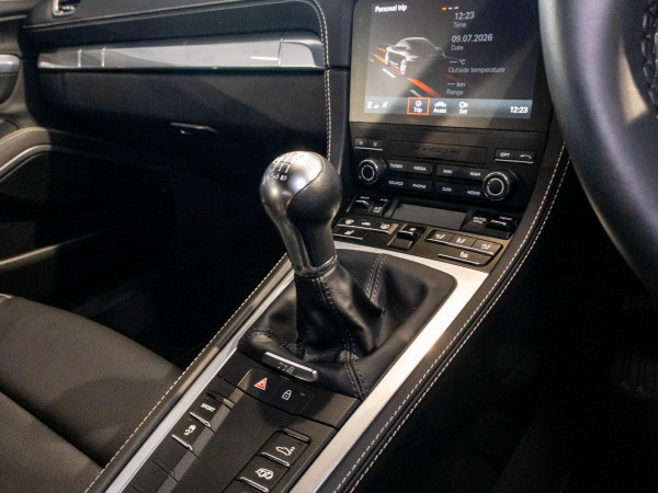 2024 Porsche Cayman Cayman - Style Edition Coupe image 17