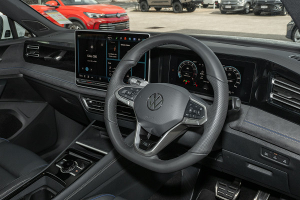 2026 Volkswagen Tiguan 195TSI R-Line SUV Image 6
