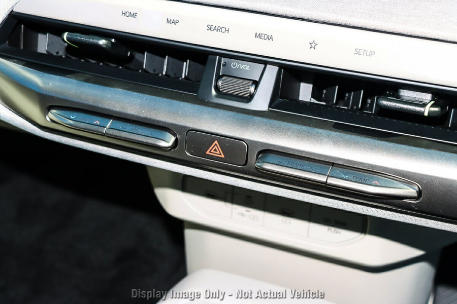 2026 Kia EV4  Earth Long Range Sedan Image 16
