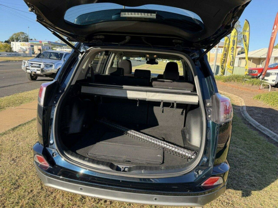2017 Toyota RAV4 ASA44R GXL Wagon Image 8
