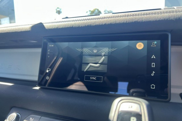 2023 MY23.5 Land Rover Defender L663 90 D250 S SUV Image 22