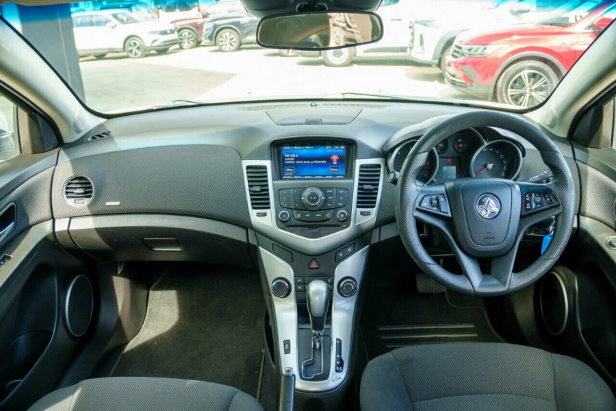 2014 Holden Cruze JH Series II Equipe Sedan Image 14