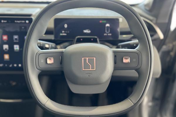 2024 Zeekr X BXE RWD SUV Image 11