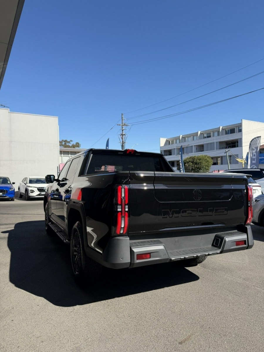 2026 MG U9 EKK1C Black Edition Ute Image 9