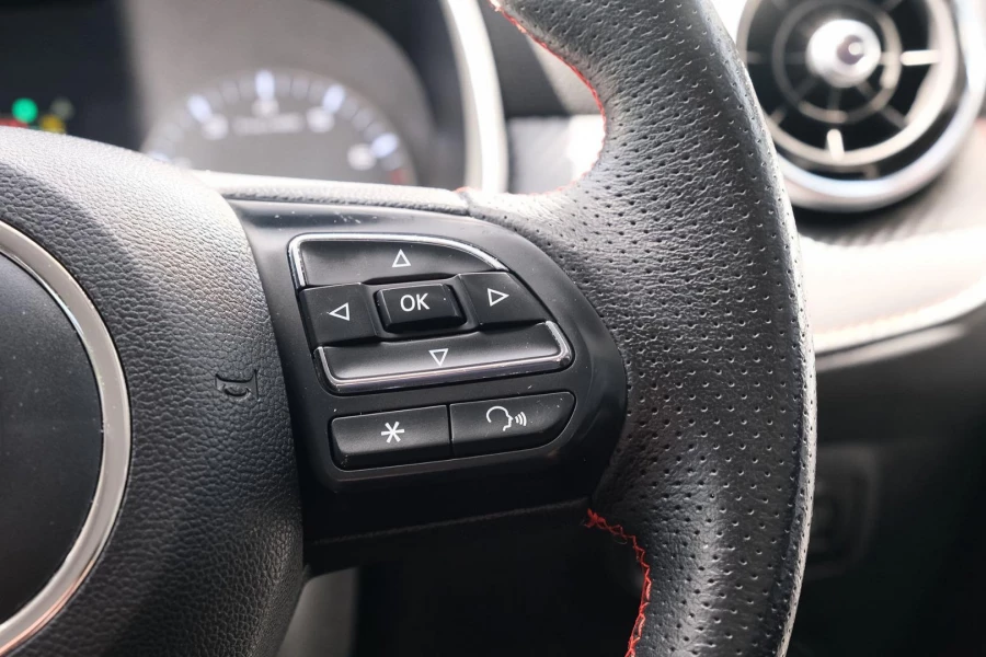 2022 MG ZST S13 Core SUV Image 15