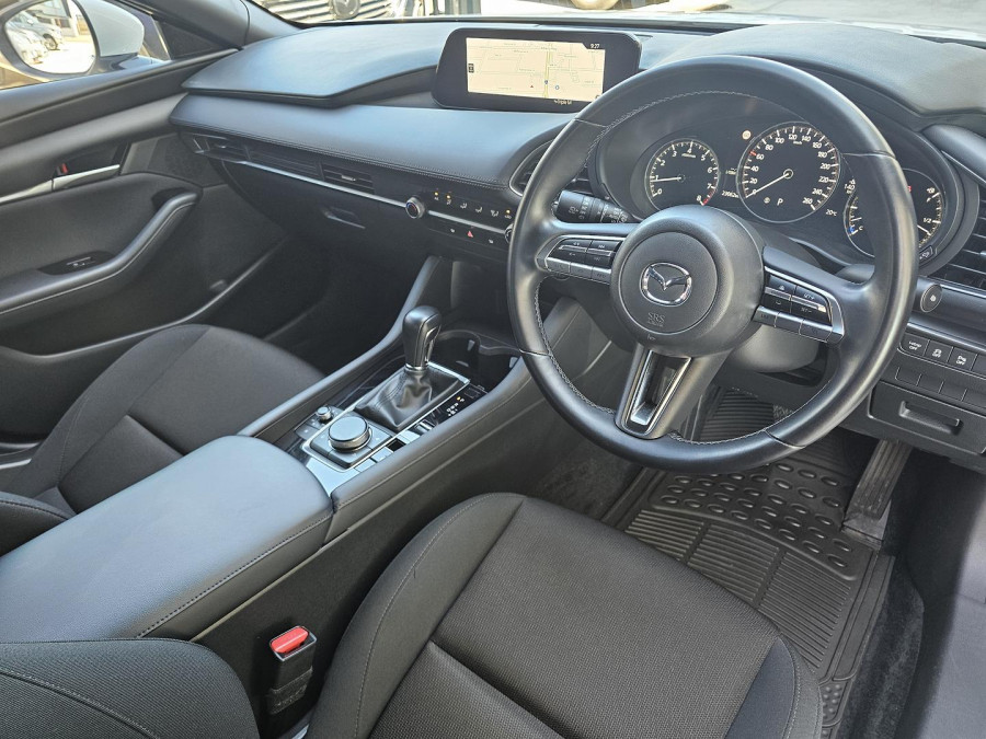 2021 Mazda 3 BP Series G20 Pure Hatch Image 11