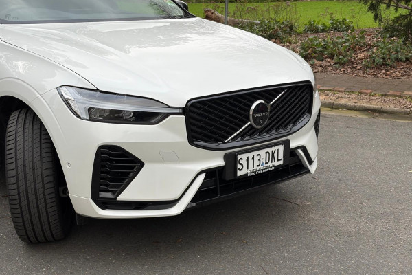 2025 Volvo XC60 UZ Plus T8 Plug-in Hybrid SUV Image 6