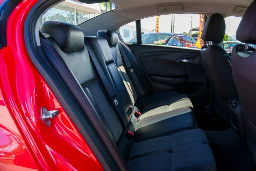 2015 Holden Commodore VF SV6 Storm Sedan Image 8