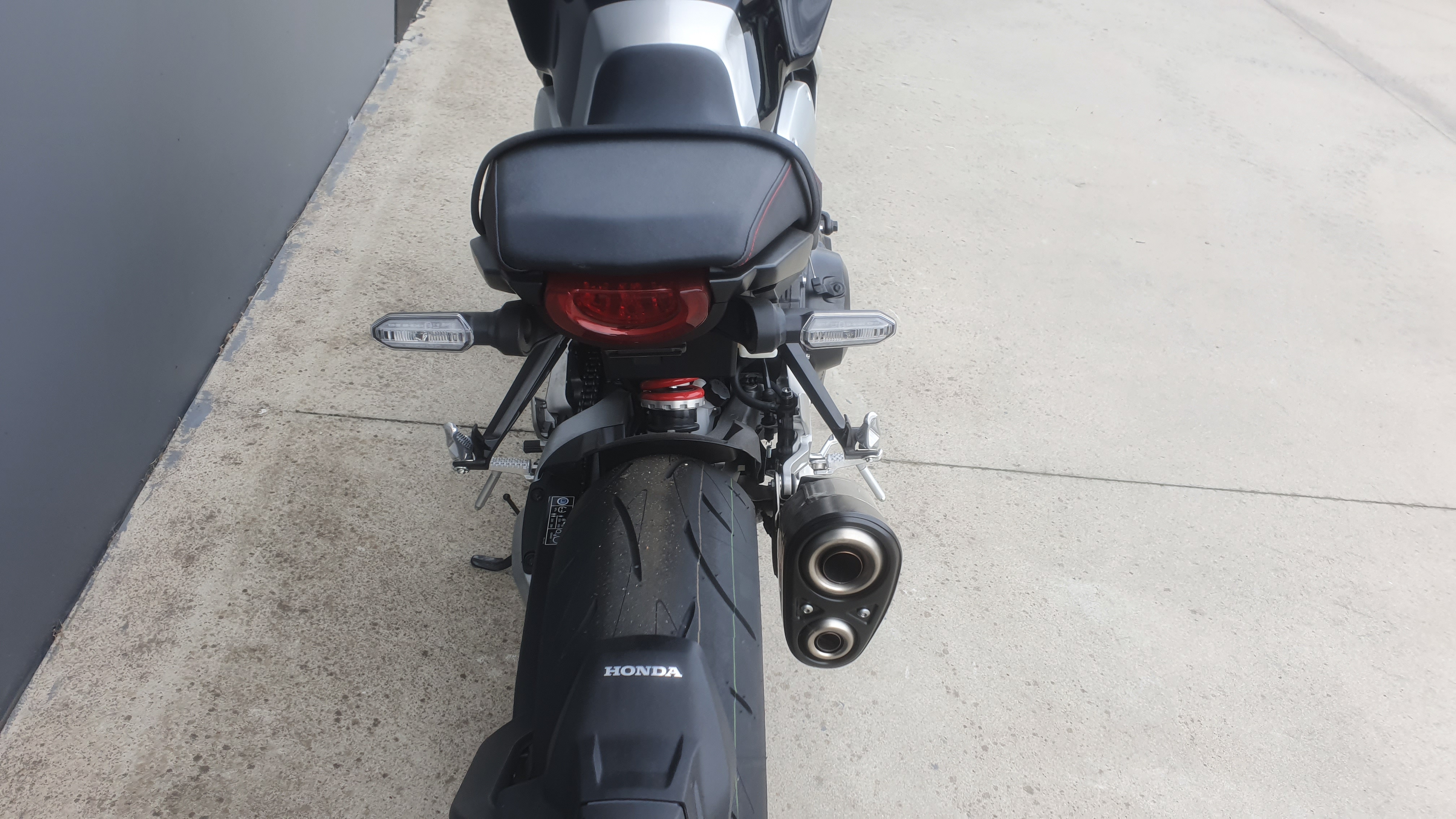 2019 Honda CB1000R Motorcycle Image 10