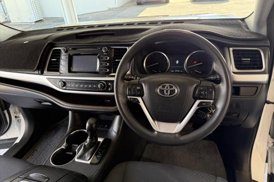 2016 Toyota Kluger GSU50R GX SUV Image 15