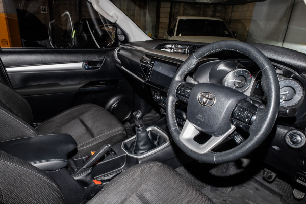 2022 Toyota HiLux GUN126R SR5 Ute image 7