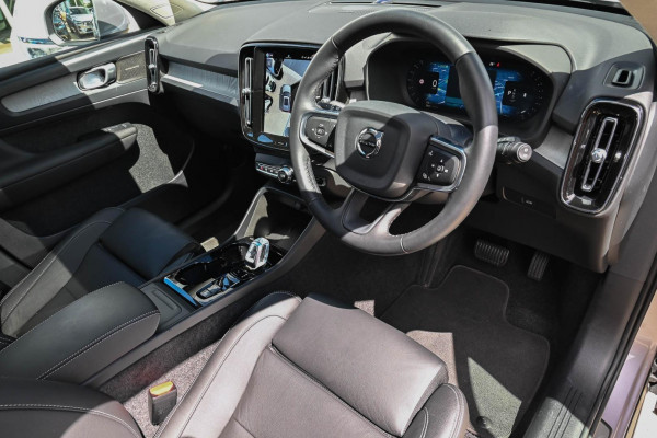 2025 MY26 Volvo XC40 XZ Ultra B4 Bright SUV Image 6