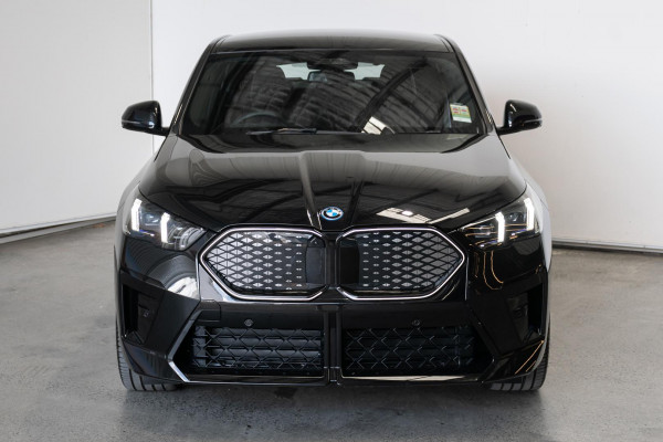 2024 BMW iX2 U10 eDrive20 M Sport SUV image 4