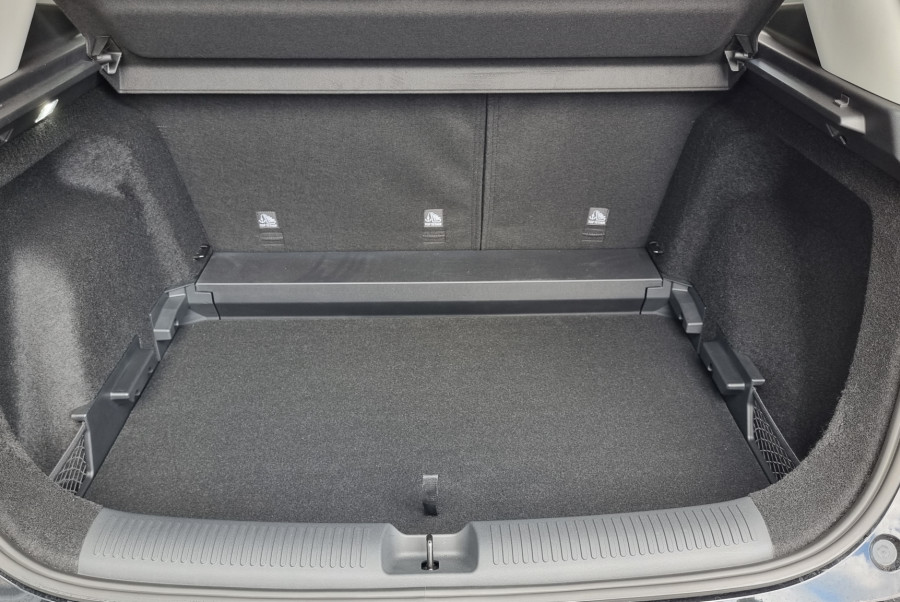 2024 MG ZS Essence 1.5P/Hybrid SUV Image 12