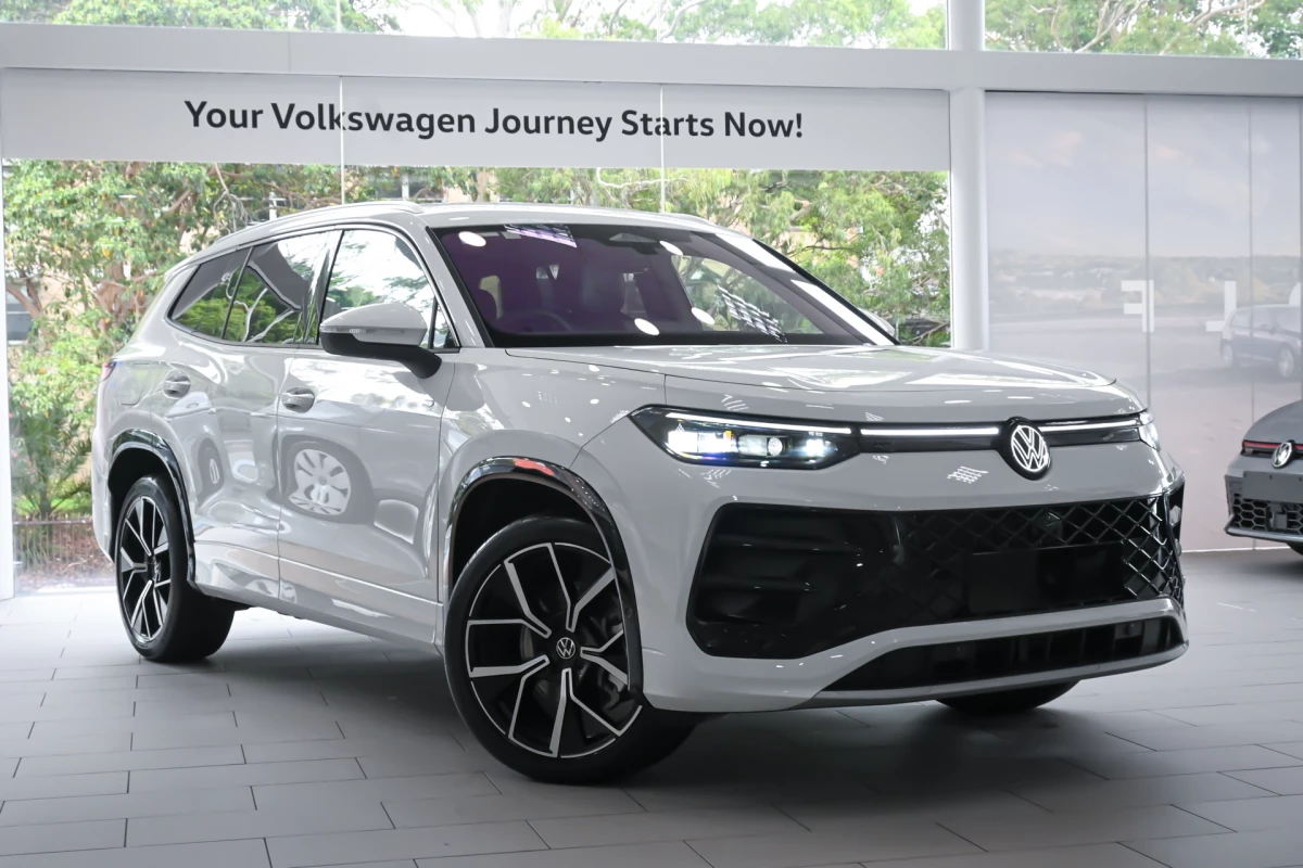 2025 Volkswagen Tayron R4 195TSI R-Line SUV
