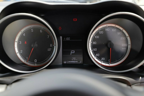 2018 MY17 Suzuki Swift AZ GL + Hatchback